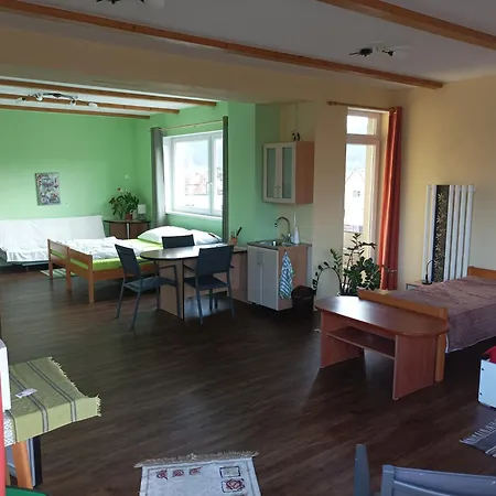 Ansat Opatovska 20 Apartmán *